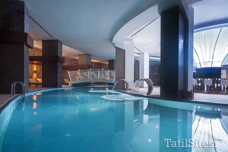 Wome Deluxe Hotel